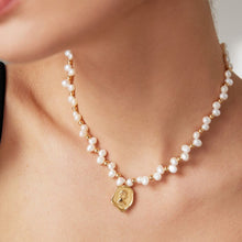 Load image into Gallery viewer, Girl with a Pearl Necklace
